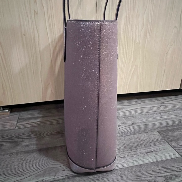 a Kate Spade rose gold tote - Picture 9 of 10